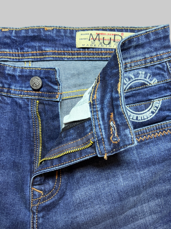 DRIFT Comfort Fit Faded Jeans #CF6